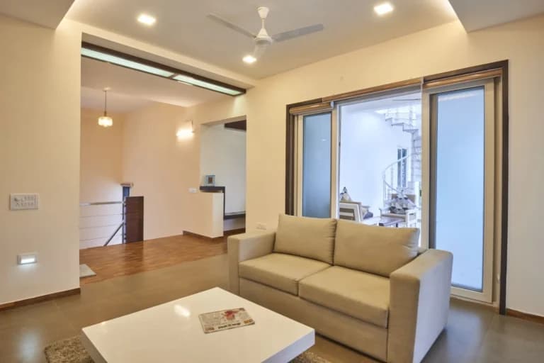 ECR Lexus House — photo 2