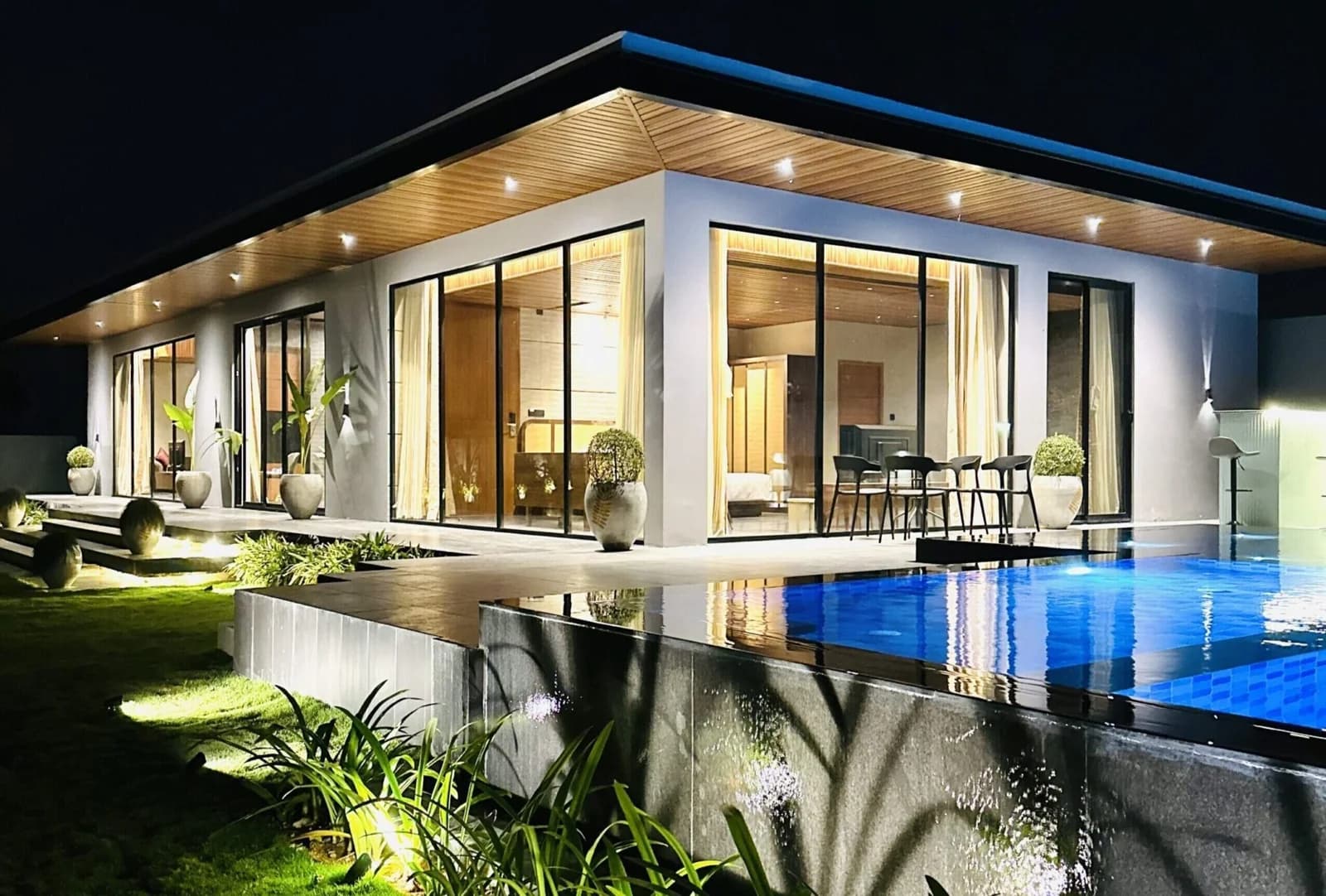 ECR Ivory Villa