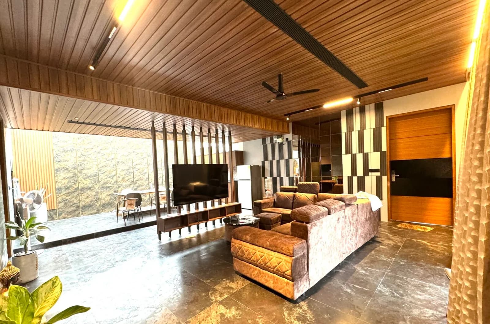 ECR Ivory Villa — photo 3