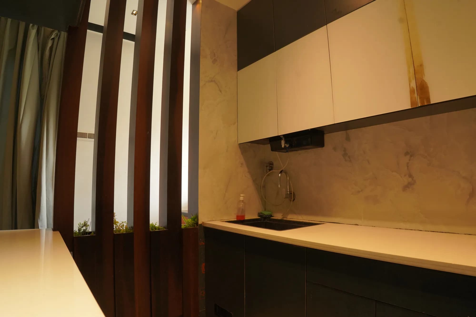 ECR Upstay — photo 3
