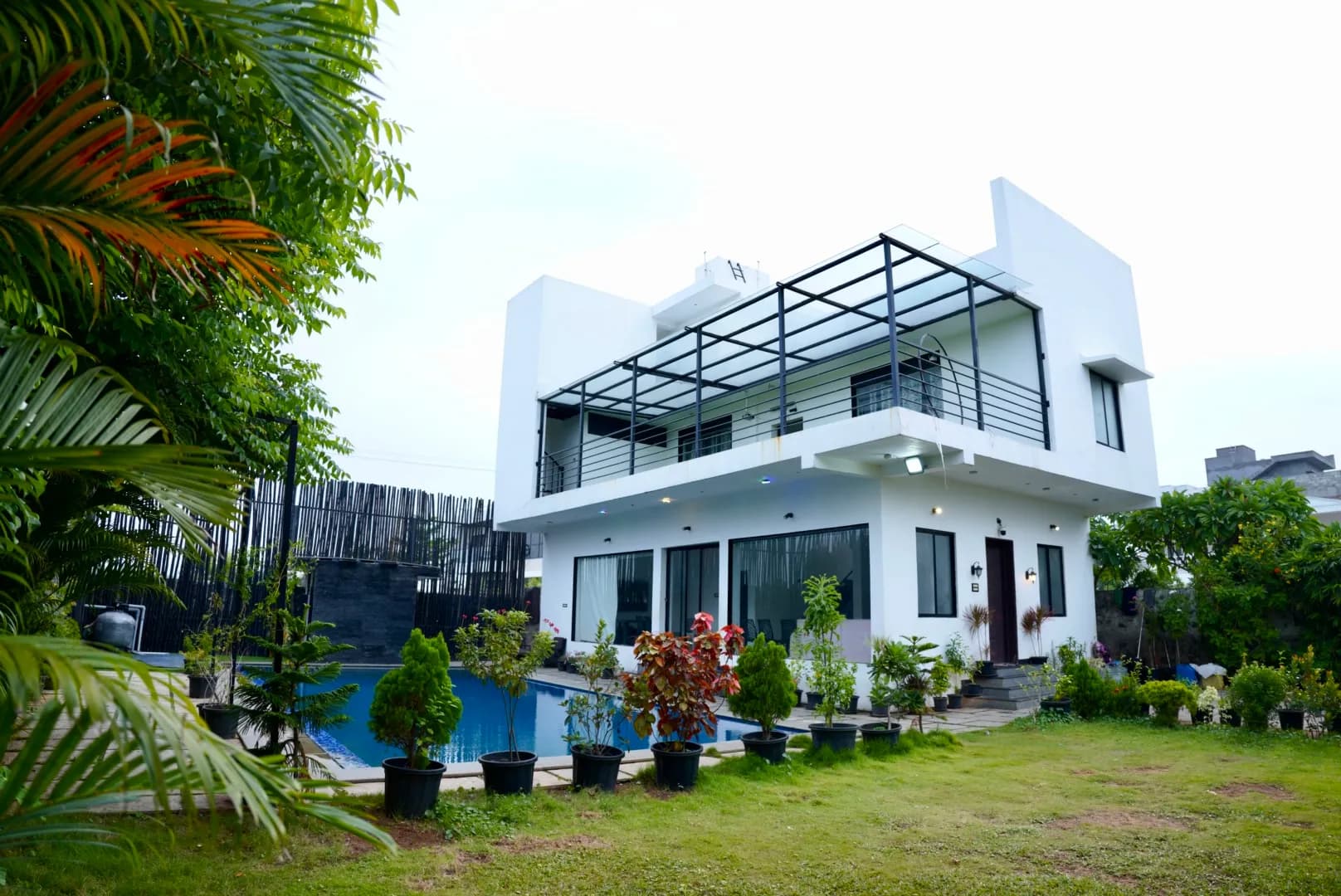 ECR White Villa