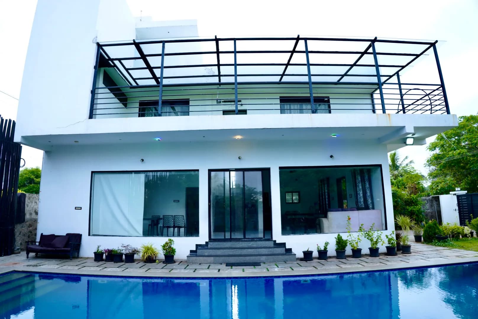 ECR White Villa — photo 3